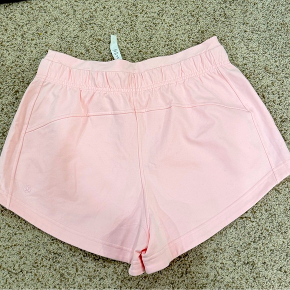 NWT Lululemon Inner Glow High Rise Shorts pink sz 8 - Picture 2 of 3